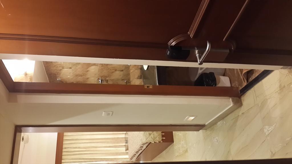 Sriperumbudur Paramount Inn מראה חיצוני תמונה